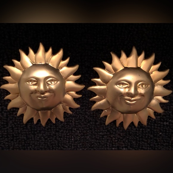 Vintage Signed Vanecci Gold Toned Sun Earrings - Picture 1 of 4